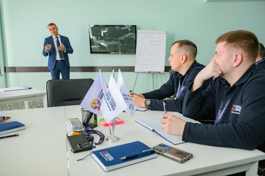 В Севастополе проходит очный модуль образовательной программы «Севастополь – город героев» В Севастополе проходит очный модуль образовательной программы «Севастополь – город героев»