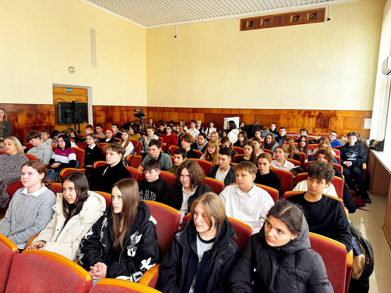 Александр Дудинов: В преддверии Дня памяти воинов-интернационалистов мы собрались в администрации на «Диалог на равных»