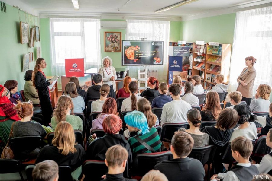 В Севастополе стартовал проект «Искусство в наследство: творим и сохраняем»