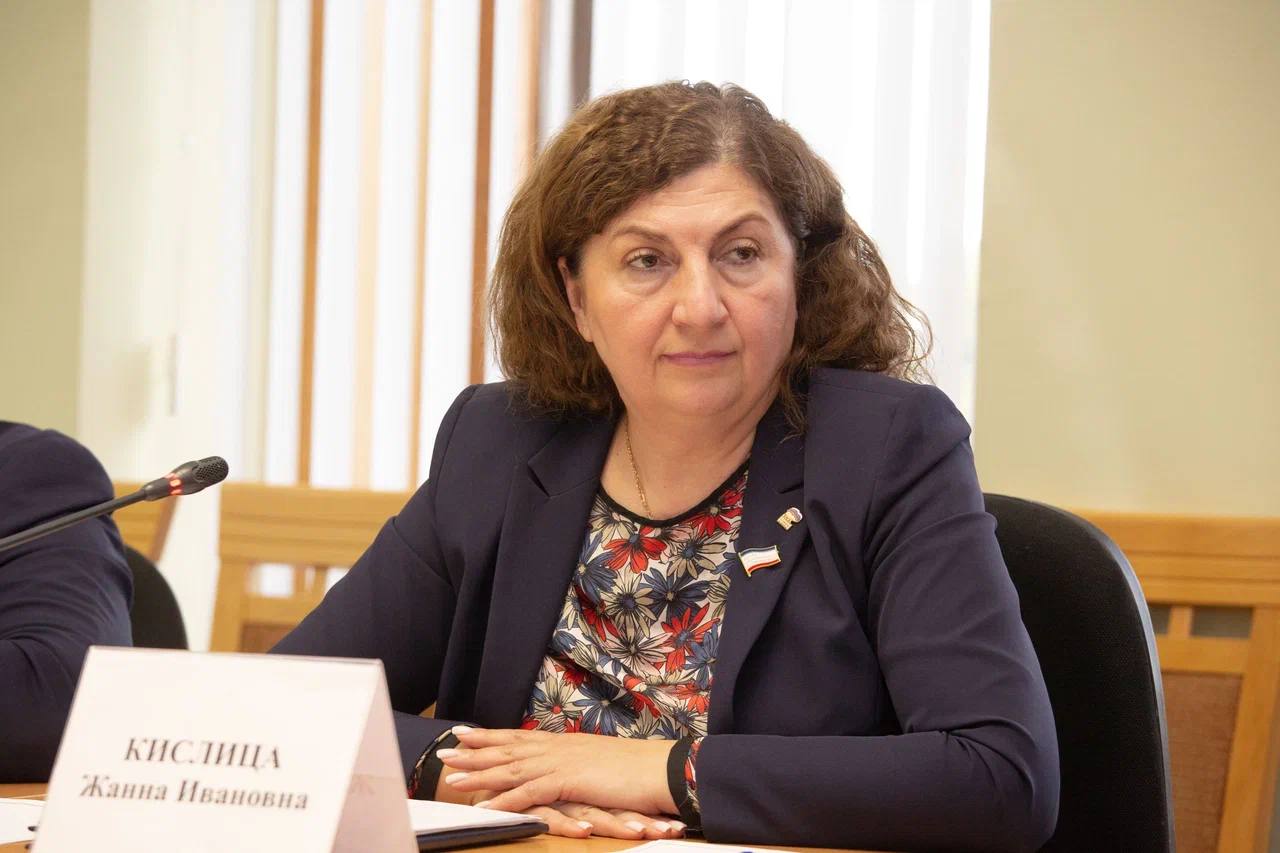 Меры поддержки материнства и семей с детьми в Республике Крым в 2025 году обсудили в Госсовете РК Меры поддержки материнства и семей с детьми в Республике Крым в 2025 году обсудили в Госсовете РК
