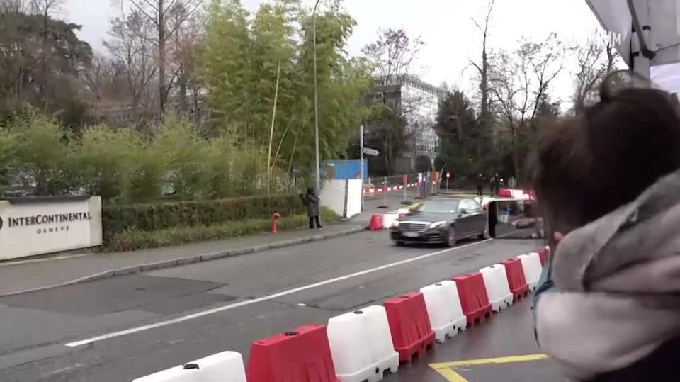 ��������� ������ ������� � �����, ��� ��������� ���������� �� �������, �������� ������������� ��� �������;