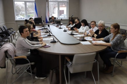 В администрации Бахчисарайского района проведено внеочередное заседание Комиссии по делам несовершеннолетних и защите их прав в Бахчисарайском районе