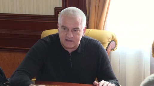 До 1 апреля в Крыму прогрейдируют дороги и выполнят ямочный ремонт