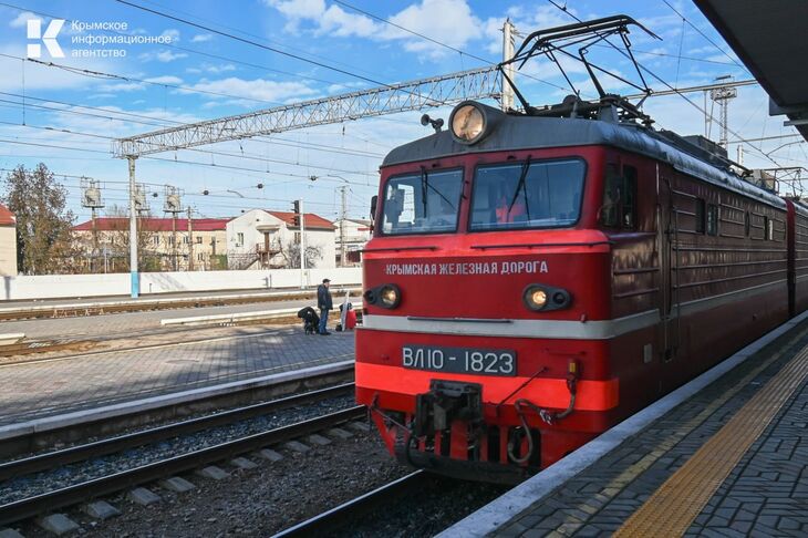 Задерживаются шесть поездов «Таврия»