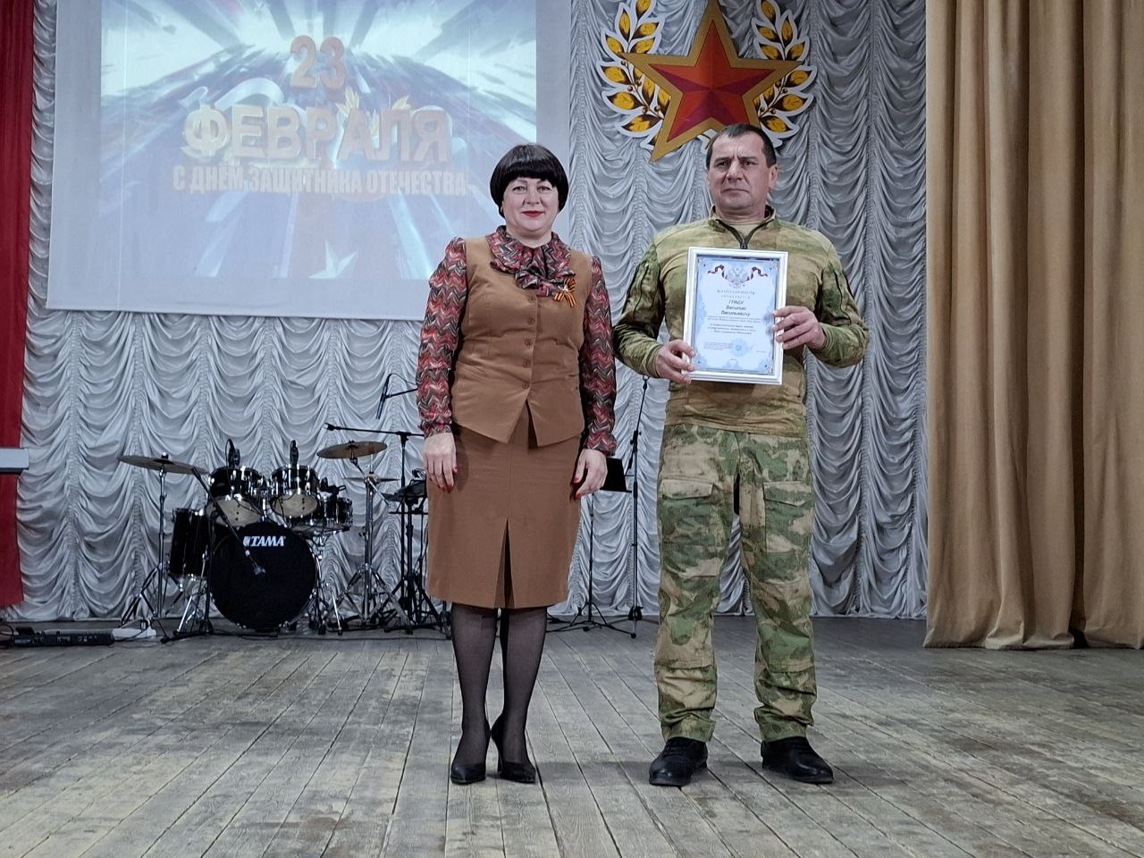 В РДК состоялся праздничный концерт «Мужчинам всех поколений посвящается», приуроченный ко Дню защитника Отечества. В РДК состоялся праздничный концерт «Мужчинам всех поколений посвящается», приуроченный ко Дню защитника Отечества.