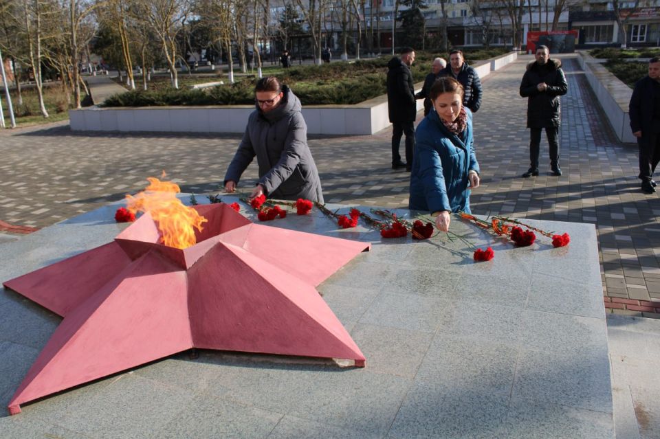 23 ������� ������ ��������� ���� ��������� ��������� � �������� �������� � ������ ����� ������, ���������� ������ ����� � ������ � ������� �����