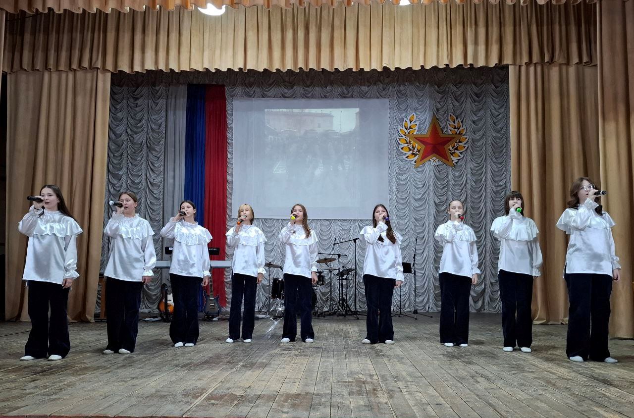 В РДК состоялся праздничный концерт «Мужчинам всех поколений посвящается», приуроченный ко Дню защитника Отечества. В РДК состоялся праздничный концерт «Мужчинам всех поколений посвящается», приуроченный ко Дню защитника Отечества.
