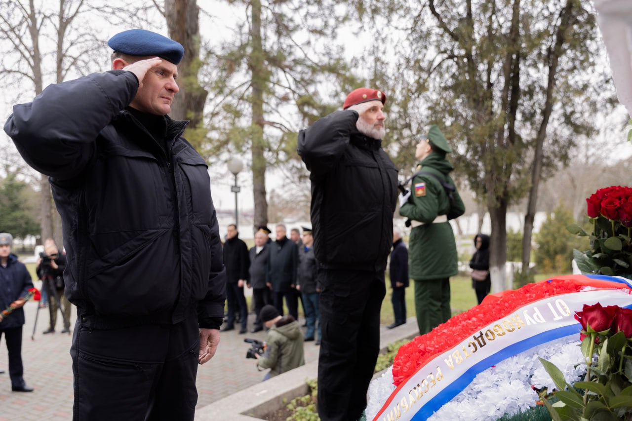 Сергей Аксёнов: Крымчане – мужественные, стойкие и храбрые люди, настоящие граждане и патриоты родной страны Сергей Аксёнов: Крымчане – мужественные, стойкие и храбрые люди, настоящие граждане и патриоты родной страны