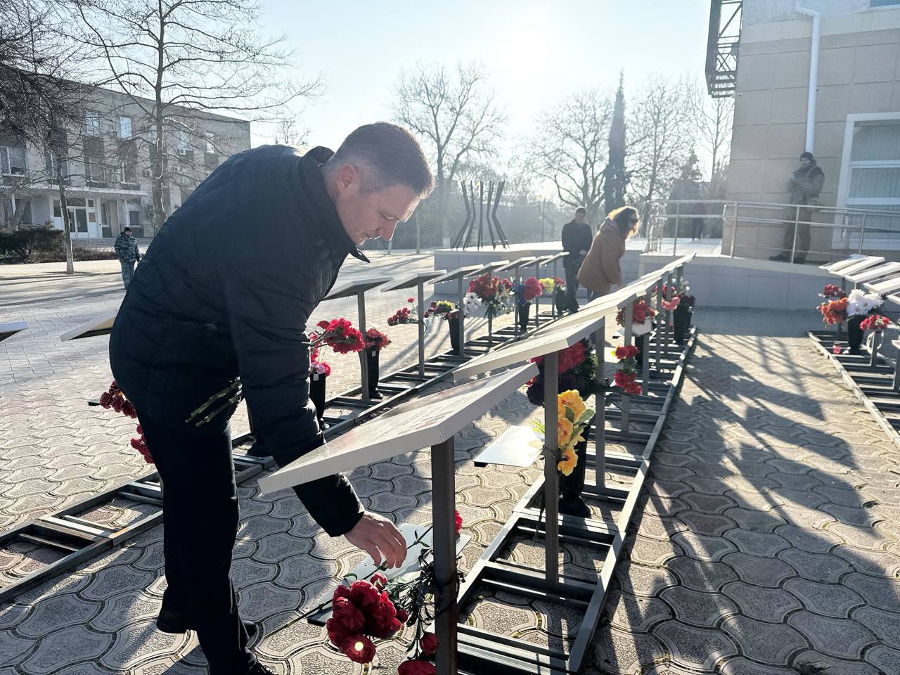 Александр Дудинов: Утро 23 февраля в Черноморском районе началось с минуты тишины Александр Дудинов: Утро 23 февраля в Черноморском районе началось с минуты тишины