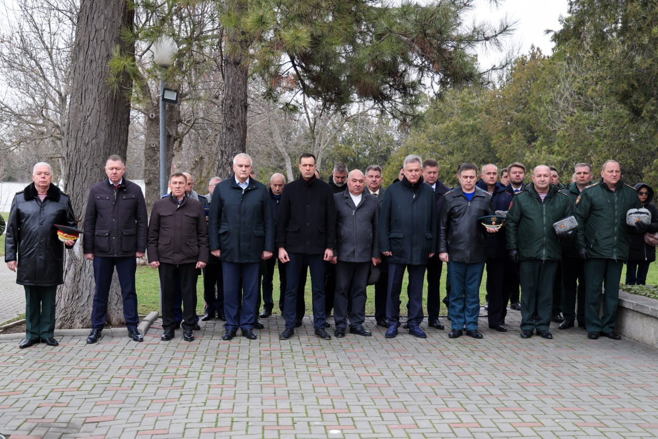 Юрий Гоцанюк: Сегодня вся страна отмечает День защитника Отечества Юрий Гоцанюк: Сегодня вся страна отмечает День защитника Отечества