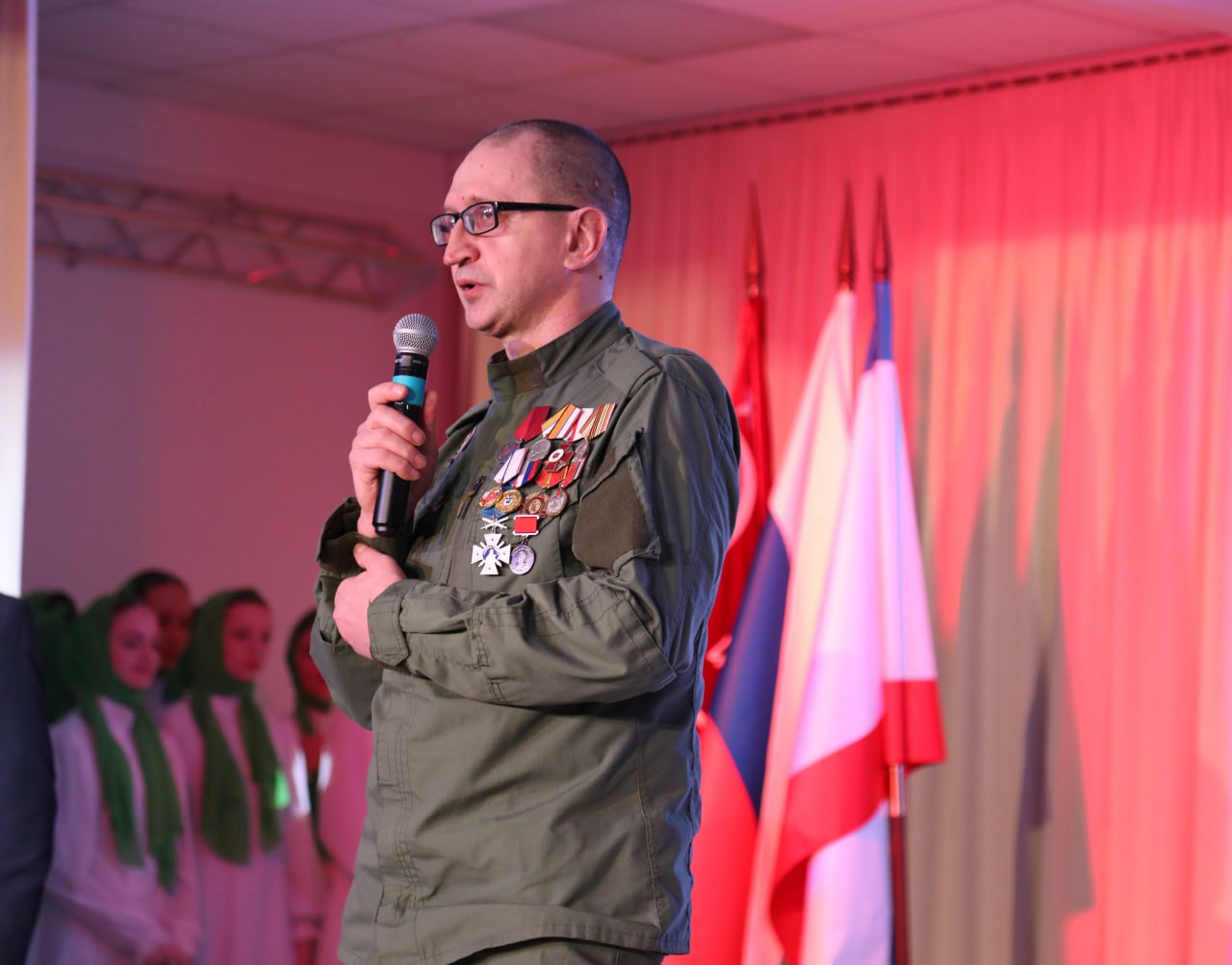 Галина Огнёва: В продолжение праздничных мероприятий, посвященных Дню защитника Отечества, в Партенитском Доме культуры состоялся концерт Галина Огнёва: В продолжение праздничных мероприятий, посвященных Дню защитника Отечества, в Партенитском Доме культуры состоялся концерт