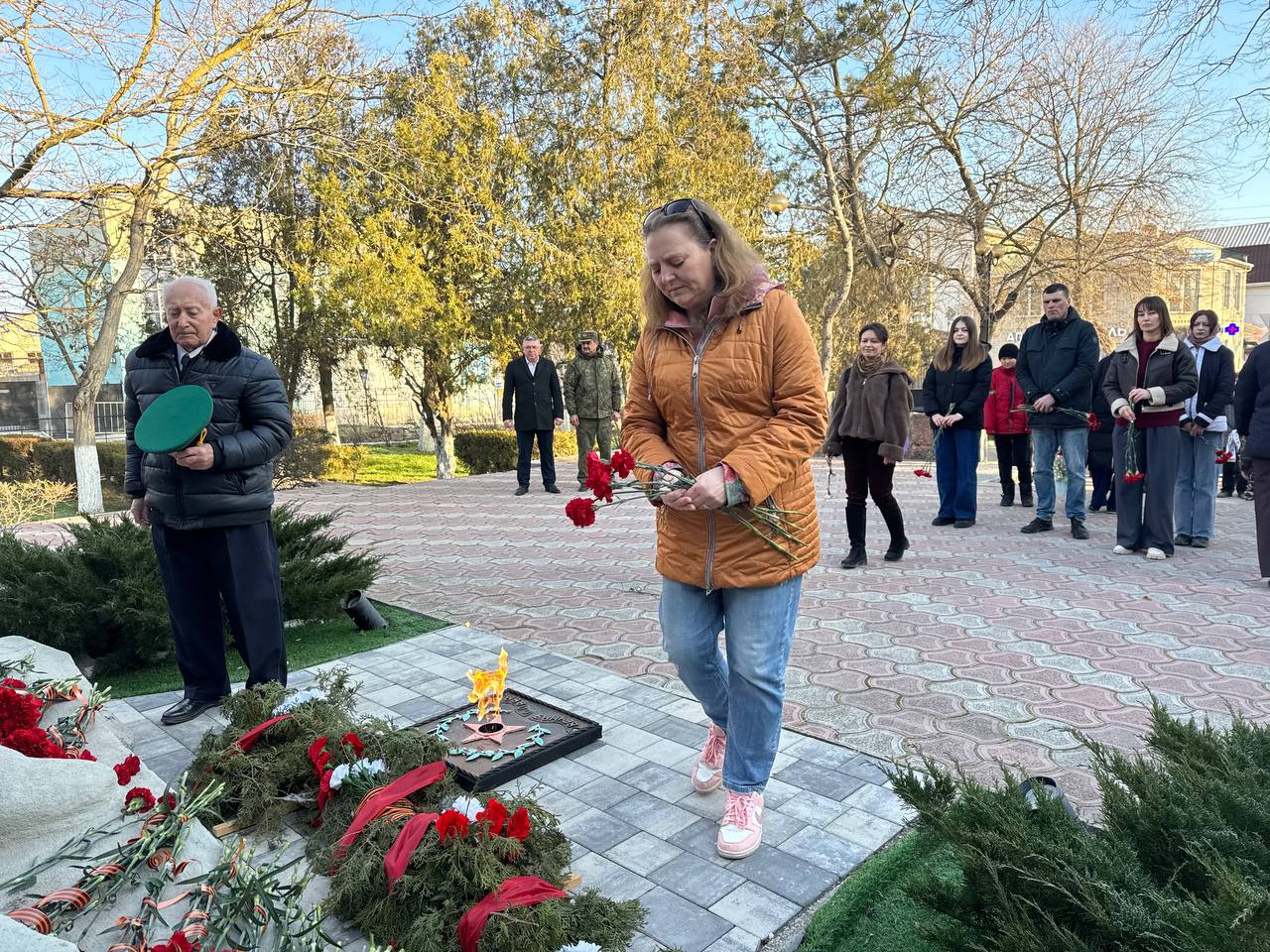Александр Дудинов: Утро 23 февраля в Черноморском районе началось с минуты тишины Александр Дудинов: Утро 23 февраля в Черноморском районе началось с минуты тишины