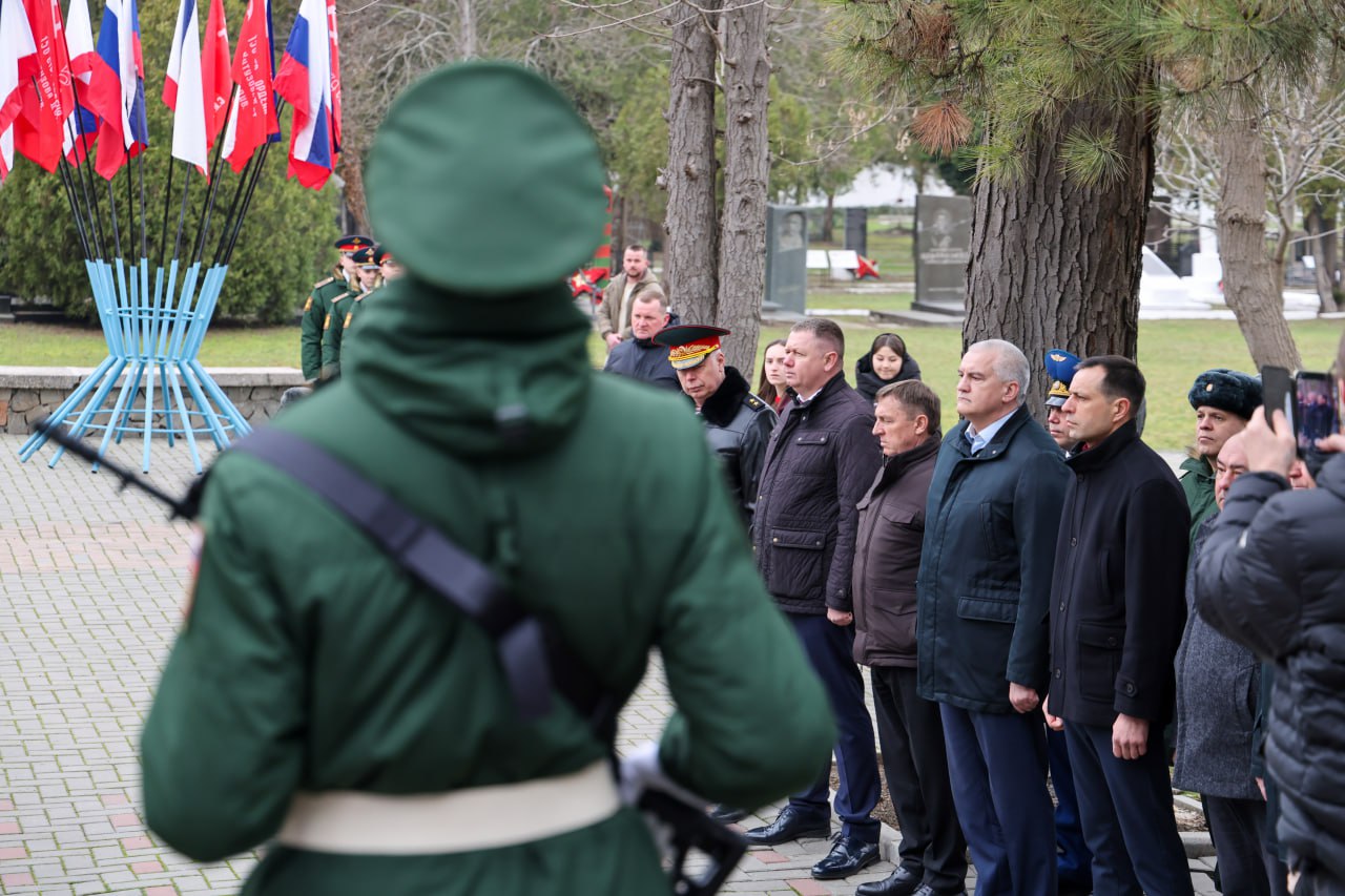 Юрий Гоцанюк: Сегодня вся страна отмечает День защитника Отечества Юрий Гоцанюк: Сегодня вся страна отмечает День защитника Отечества