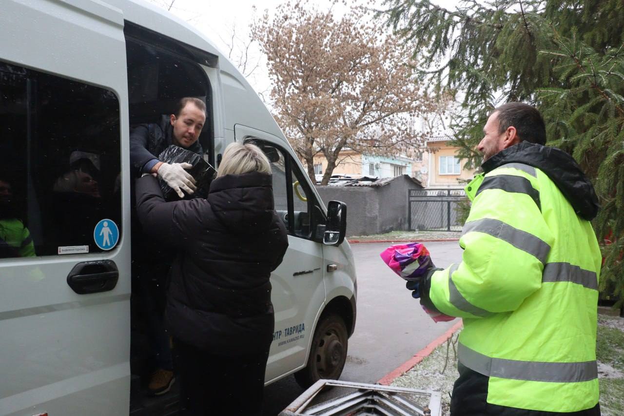Очередная партия гуманитарного груза отправлена на Херсонское направление Очередная партия гуманитарного груза отправлена на Херсонское направление