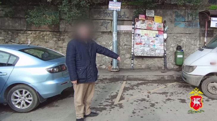 При попытке покинуть Крым задержан курьер мошенников, укравший у пенсионеров 11 млн рублей