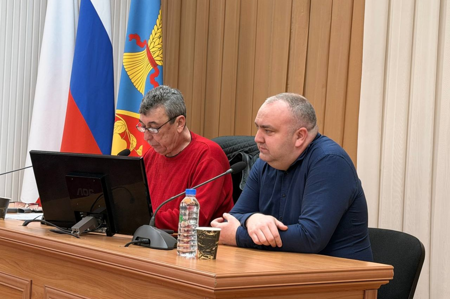 Денис Кратюк провел рабочее совещание с членами СПОК «Таврида» в Красногвардейском районе