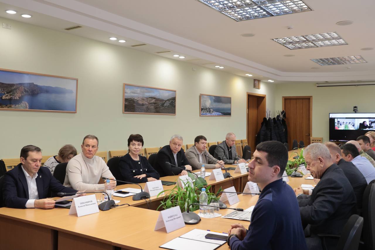 Заседание Комитета по имущественным и земельным отношениям Заседание Комитета по имущественным и земельным отношениям