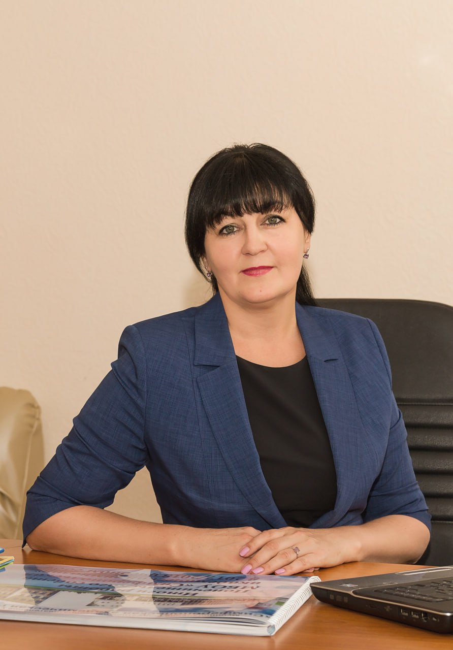 Анжелика Ястребова: Сегодня свой День рождения празднует Министр образования, науки и молодежи Республики Крым Лаврик Валентина Васильевна