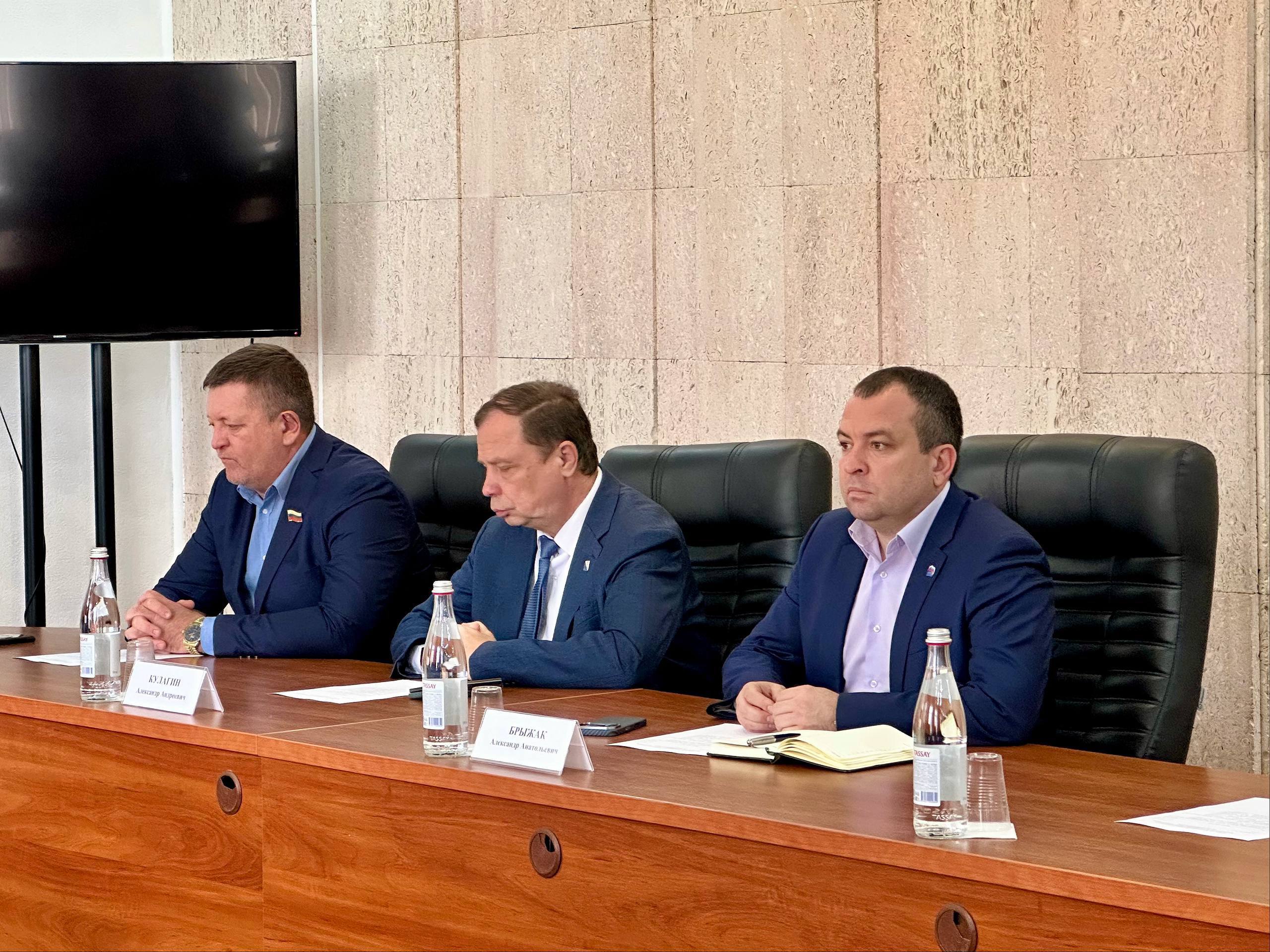 Владимир Немцев: Сегодня в Законодательном Собрании принял участие в расширенном заседании комитета по градостроительству Владимир Немцев: Сегодня в Законодательном Собрании принял участие в расширенном заседании комитета по градостроительству