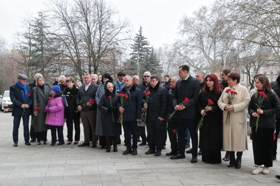 � ����������� ������� ������ �������� � ���� ��������� � ����� ��� ��������� ���������� ����