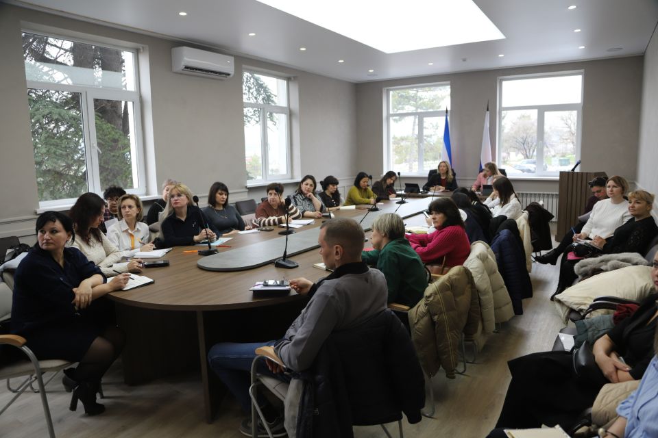 В администрации прошел вебинар для руководителей лагерей