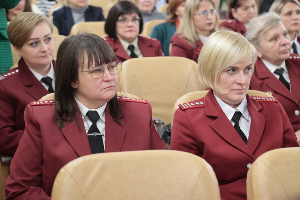 Владимир Константинов принял участие в коллегии Межрегионального управления Роспотребнадзора по РК и г. Севастополю Владимир Константинов принял участие в коллегии Межрегионального управления Роспотребнадзора по РК и г. Севастополю