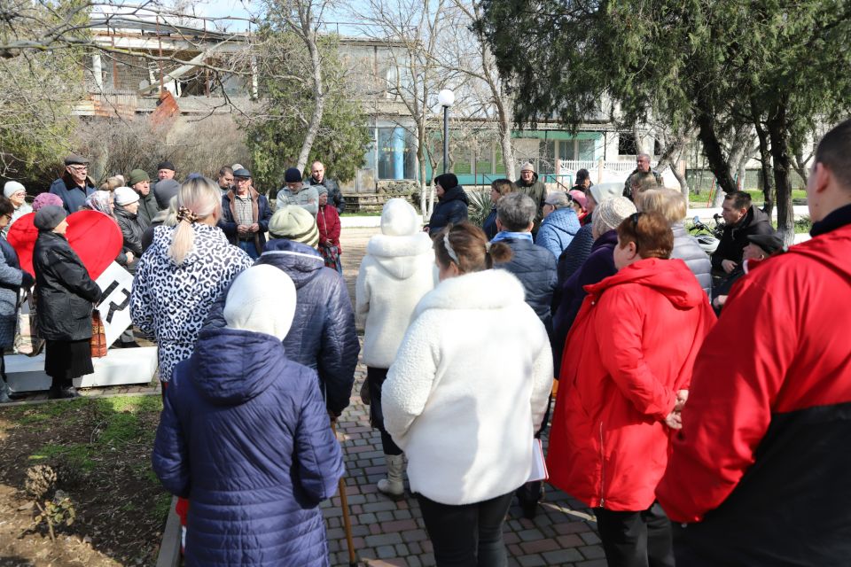Встреча с жителями Табачновского поселения: прямой диалог о ЖКХ и проблемах в МКД