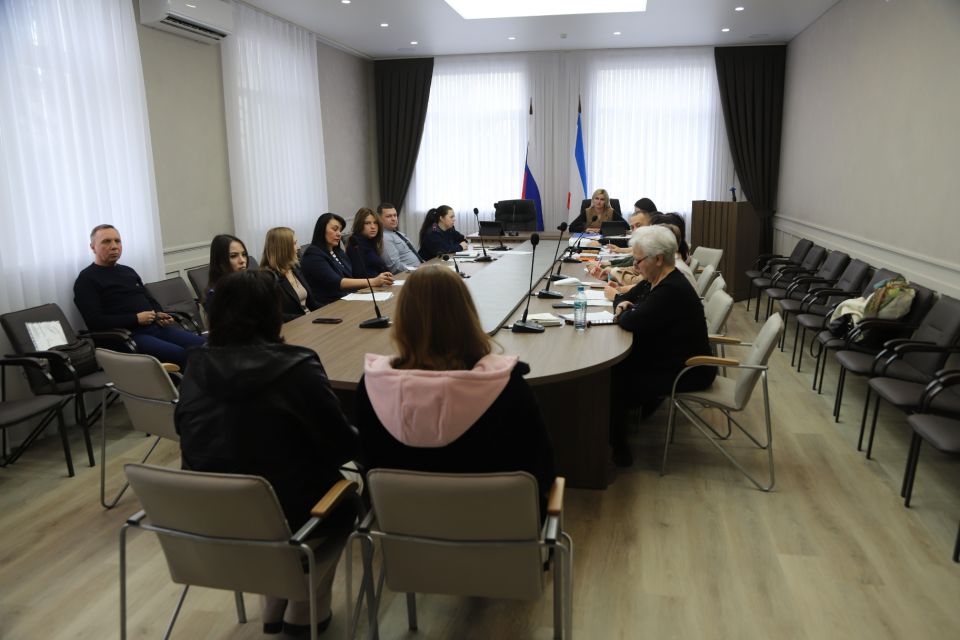 В Бахчисарайском районе состоялось заседание Комиссии по делам несовершеннолетних