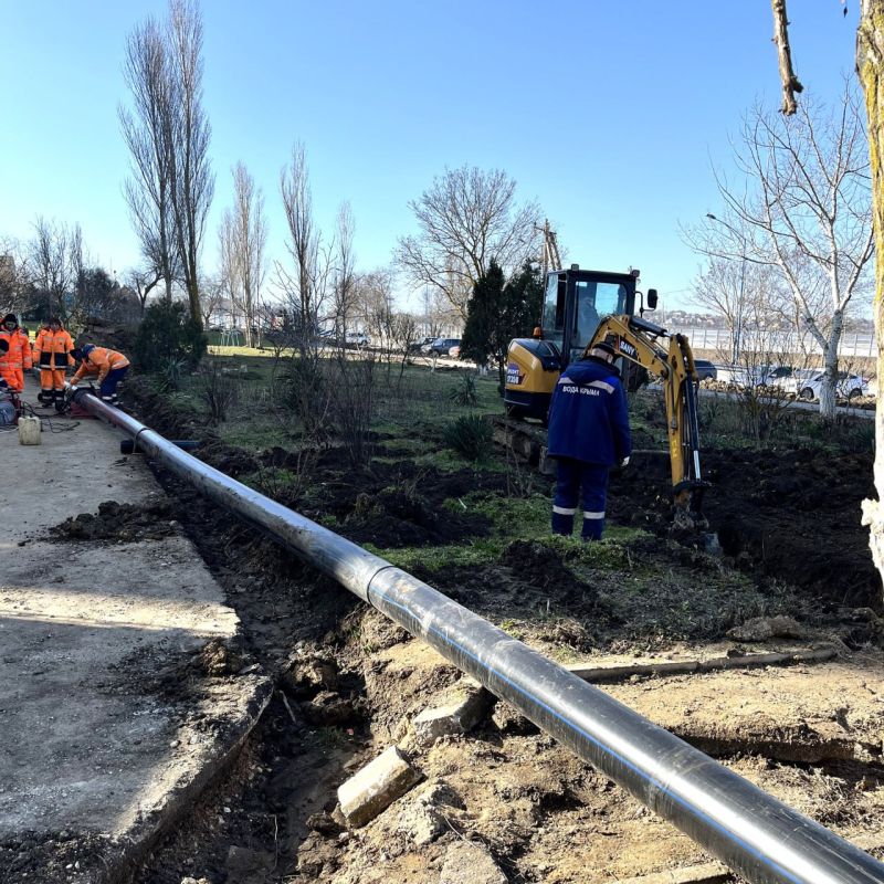 Вода Крыма: Замена водовода в Верхнем Солнечном