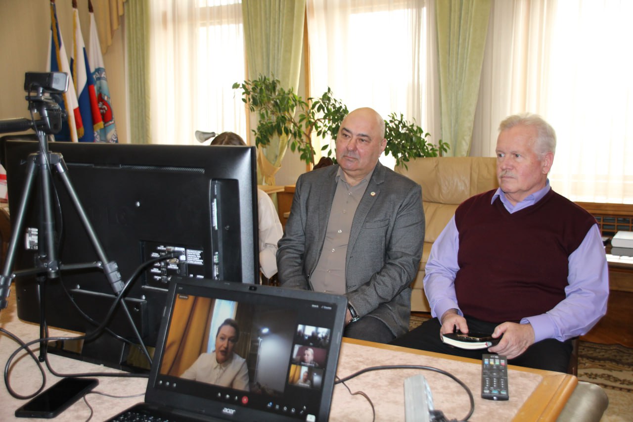 Общественная палата Крыма провела встречу с экспертом АНО «Интеграция» по вопросам информационной открытости и компетенций публичного человека Общественная палата Крыма провела встречу с экспертом АНО «Интеграция» по вопросам информационной открытости и компетенций публичного человека