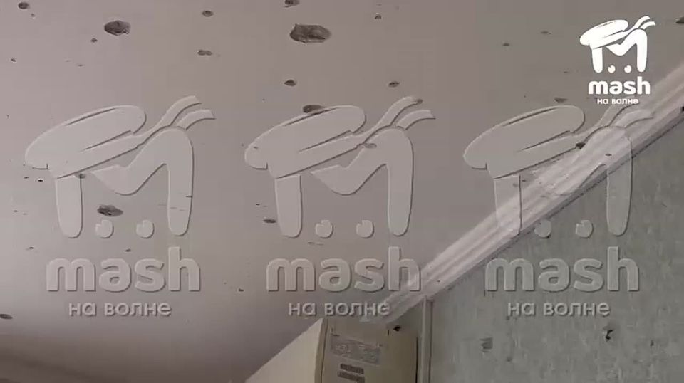 Хозяева этой севастопольской квартиры выжили потому, что в момент обстрела ВСУ их не оказалось дома