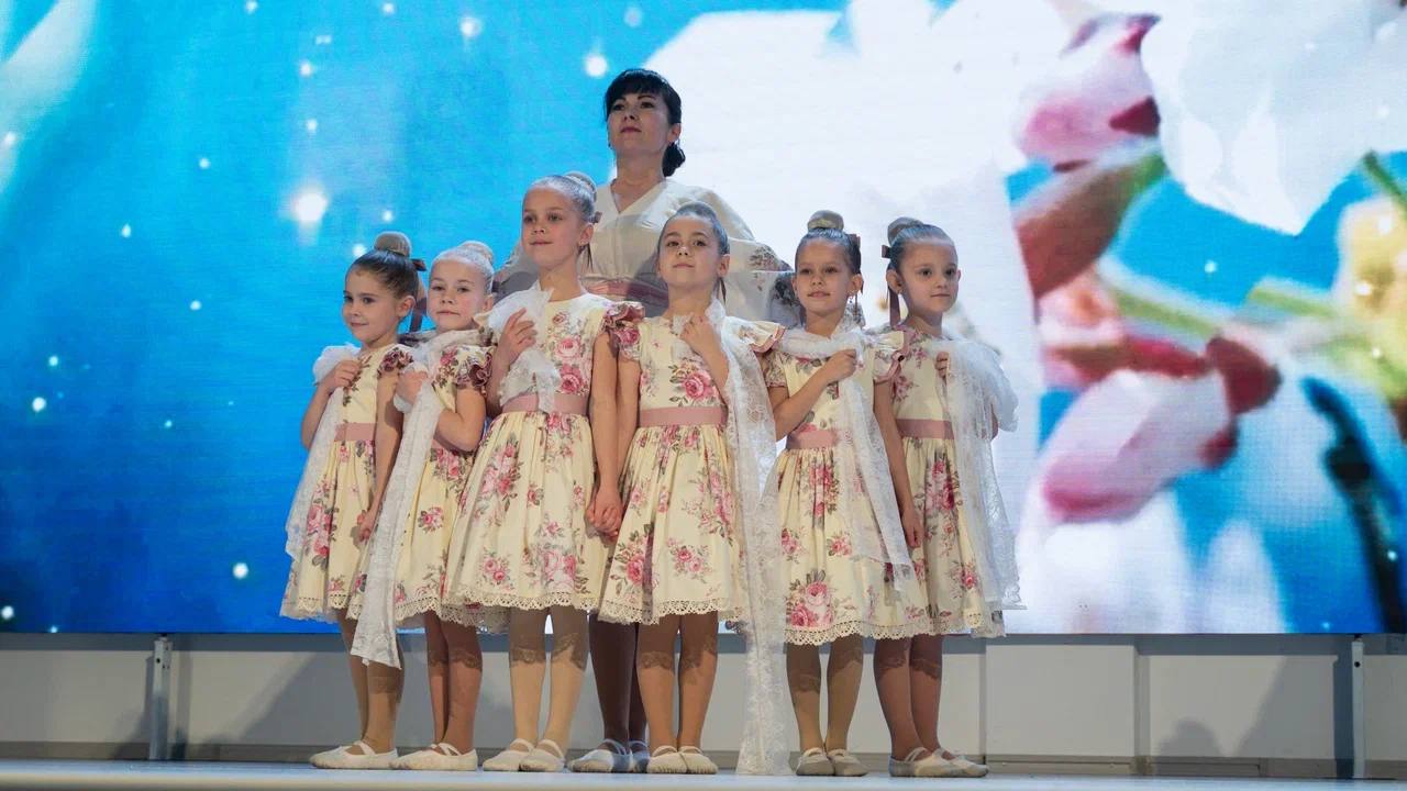 Михаил Развожаев: В Севастополе прошел конкурс-дефиле «ЭКОмода» среди семей воспитанников детских садов Михаил Развожаев: В Севастополе прошел конкурс-дефиле «ЭКОмода» среди семей воспитанников детских садов