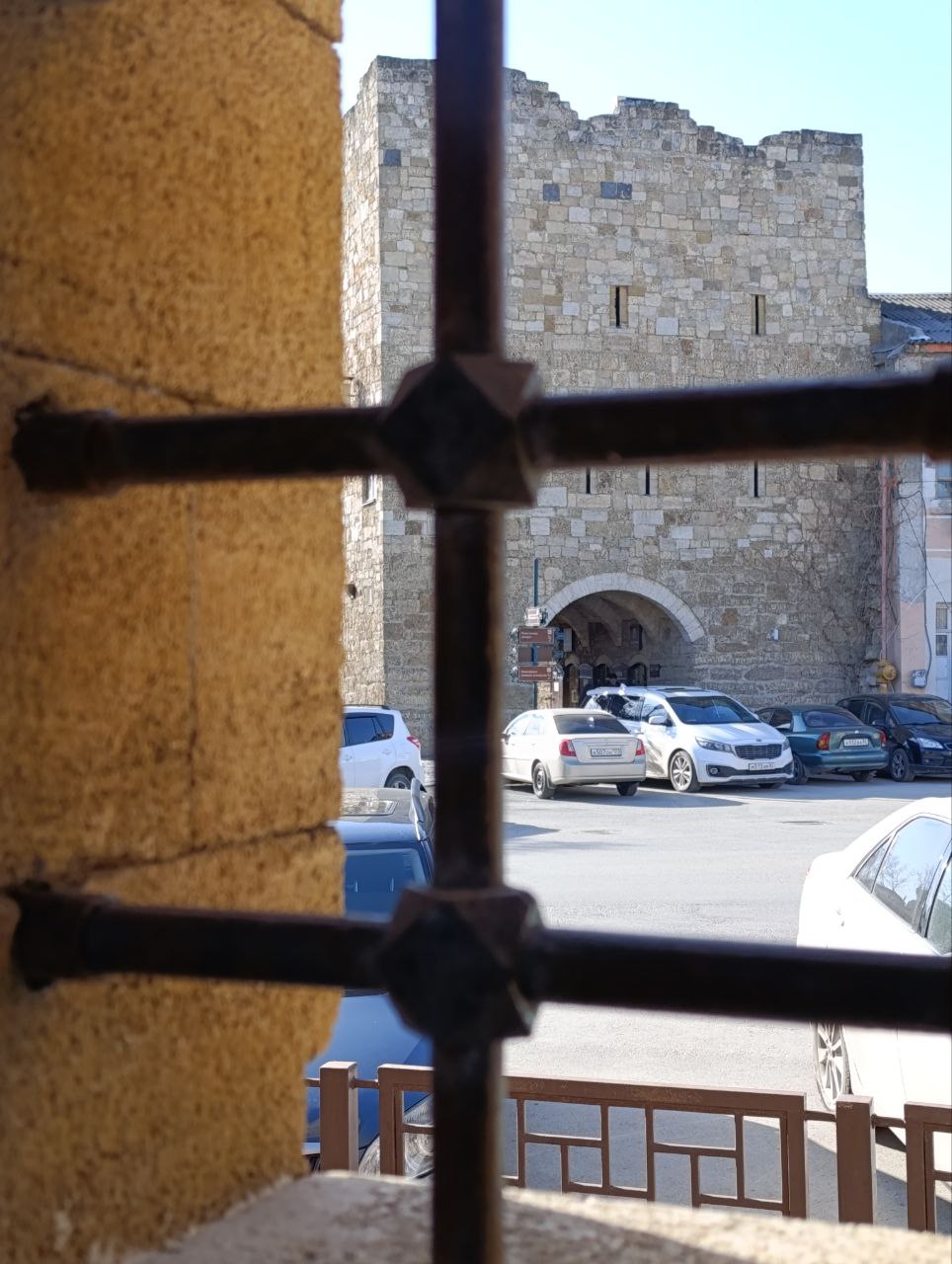 Первые весенние праздники в Крыму Первые весенние праздники в Крыму