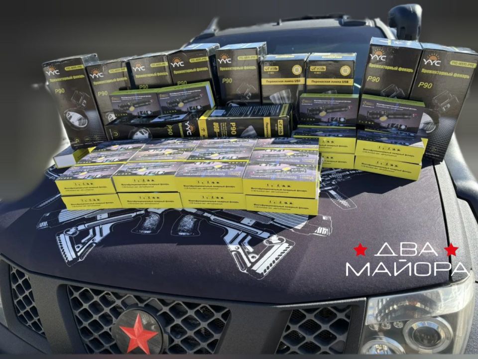 Два майора: Фонари в Крым за счет рекламы на канале и народных сборов понемногу приходят парням на посты