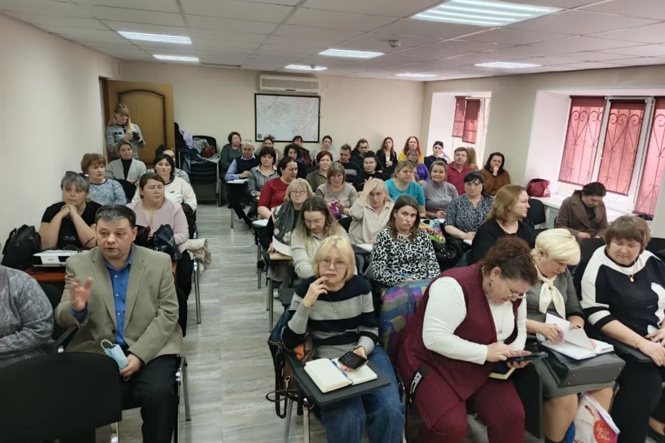 Оператором ГИС «Закупки Республики Крым» проведены обучающие семинары для муниципальных заказчиков