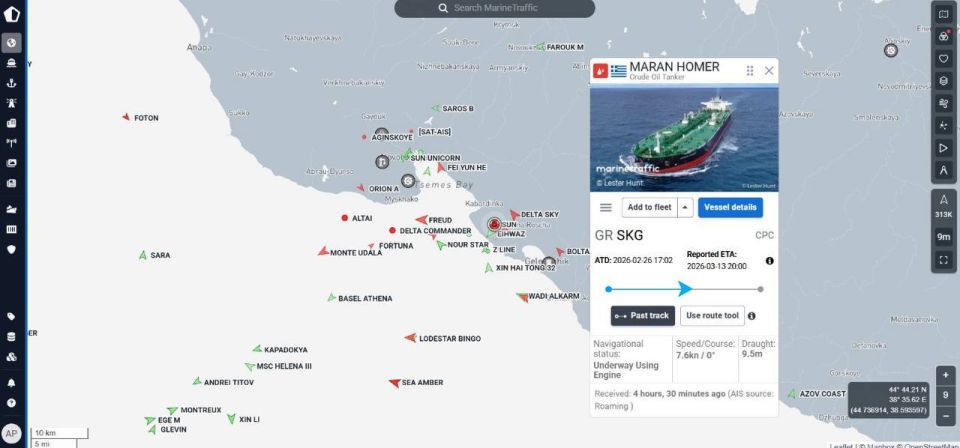 Греческий танкер подвергся атаке в Черном море