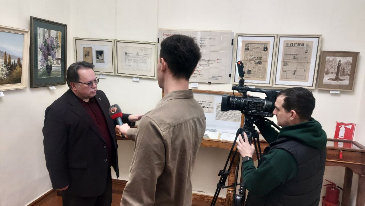 Олег Лобов обсудил дальнейшие пути взаимодействия архивистов с Алуштинским литературно-мемориальным музеем С. Н. Сергеева-Ценского