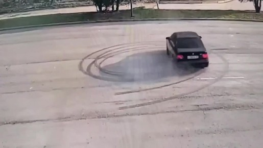 В Евпатории наказали водителя за дрифт возле Дворца спорта