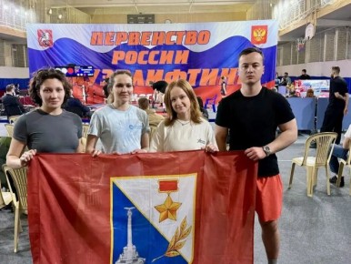 Севастопольцы выступили на всероссийских соревнованиях по пауэрлифтингу среди студентов