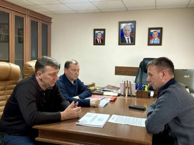 Юрий Нимченко: Во исполнение поручения Председателя Совета Федерации Валентины Ивановны Матвиенко, данного сенаторам на региональную неделю, провёл рабочую встречу с Алексеем Михайловичем Ерёменко Министром чрезвычайных...