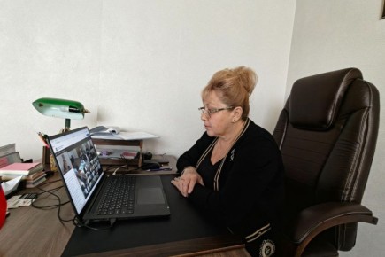 Светлана Савченко на заседании Республиканской комиссии по делам несовершеннолетних и защите их прав