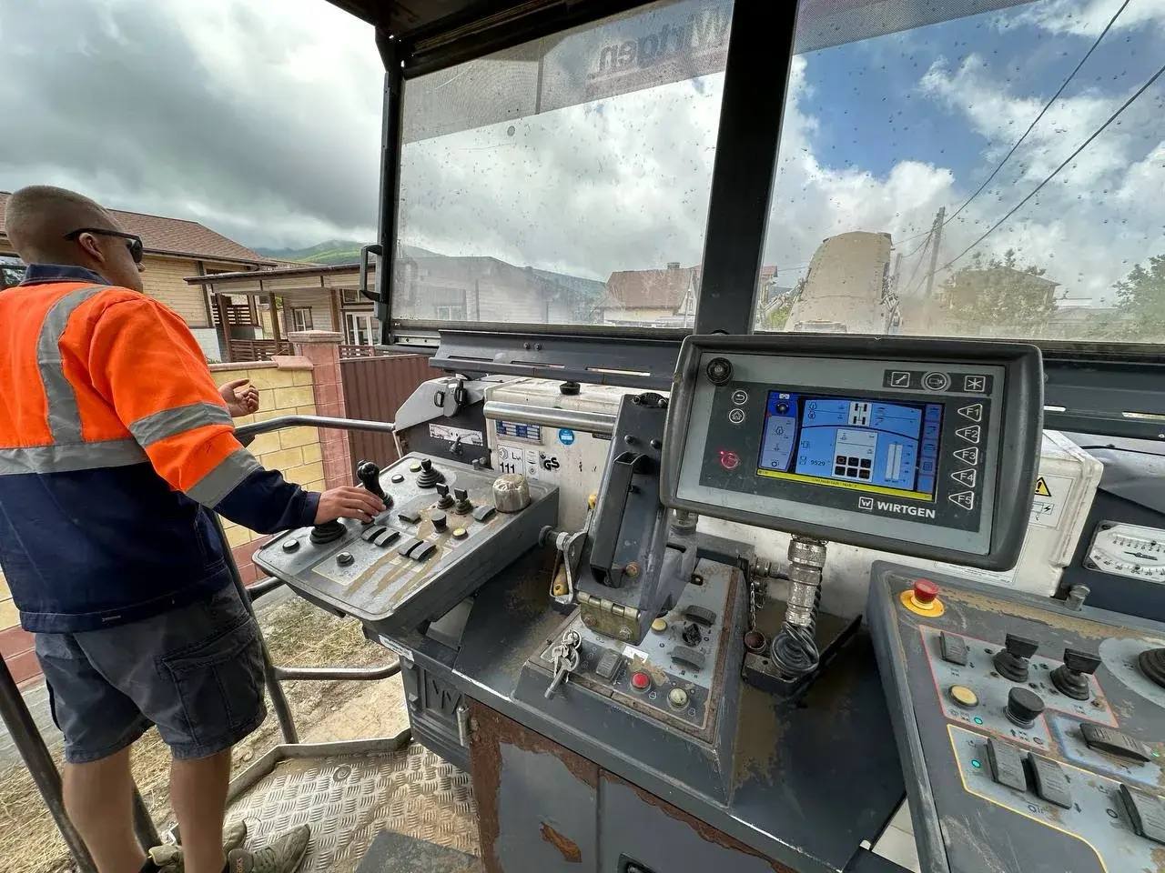 Михаил Развожаев: В этом году по нацпроекту «Инфраструктура для жизни» отремонтируем дороги, ведущие к медицинским учреждениям Михаил Развожаев: В этом году по нацпроекту «Инфраструктура для жизни» отремонтируем дороги, ведущие к медицинским учреждениям