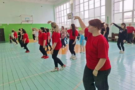 Танцевальная тренировка выходного дня в рамках проекта #ТанцуйСоМной в Советском районе