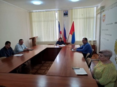 Сегодня под руководством заместителя главы администрации Советского района Людмилы Поповой состоялось рабочее совещание по профилактике экстремизма в Советском районе