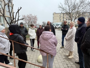 В посёлке Советском обсудили вопросы ЖКХ