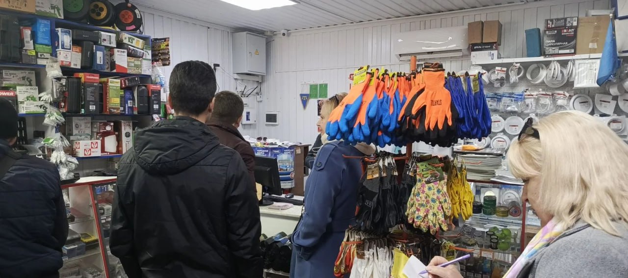 В ходе мониторинга хозяйствующих субъектов города Бахчисарай рабочая группа администрации Бахчисарайского района уделила особое внимание легальности трудовых отношений В ходе мониторинга хозяйствующих субъектов города Бахчисарай рабочая группа администрации Бахчисарайского района уделила особое внимание легальности трудовых отношений