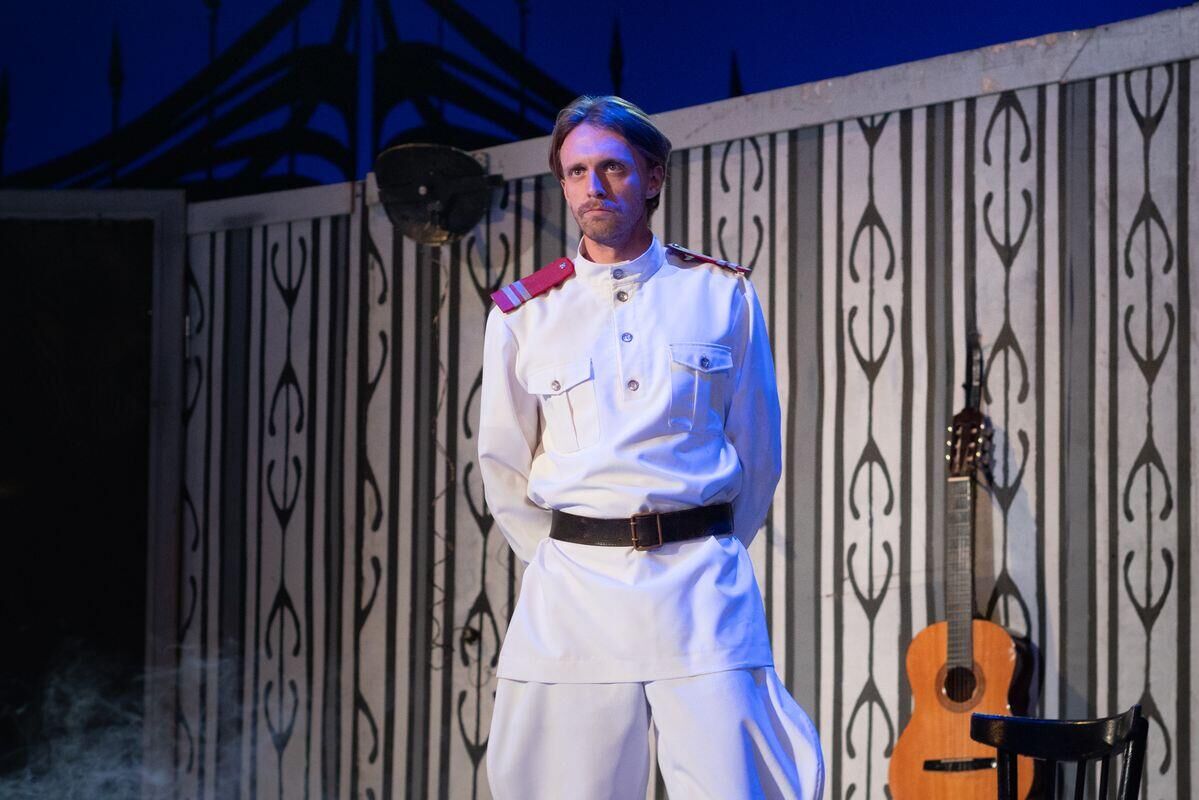 Главная роль – одна: откровения артистов из Севастополя ко Дню театра Главная роль – одна: откровения артистов из Севастополя ко Дню театра