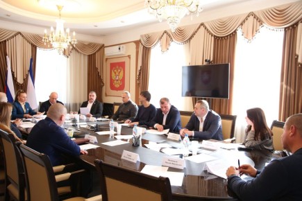 Депутаты горсовета провели внеочередное заседание