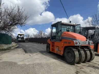 Анжелика Ястребова: В Бахчисарайском районе активно ведутся работы по ямочному ремонту дорог местного значения
