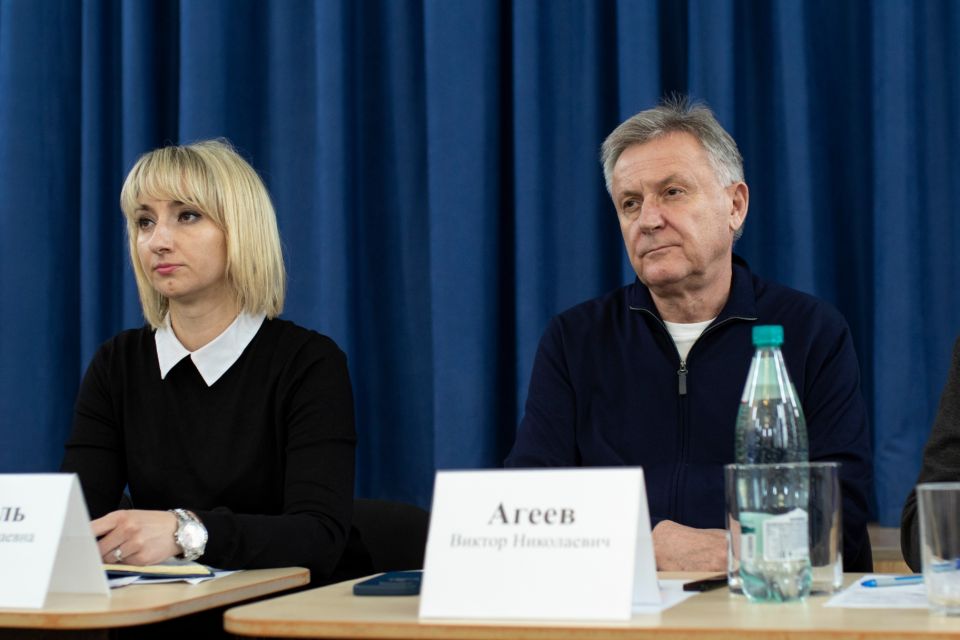 ����� ������ ����������� � �������������� ��� ������ �����������